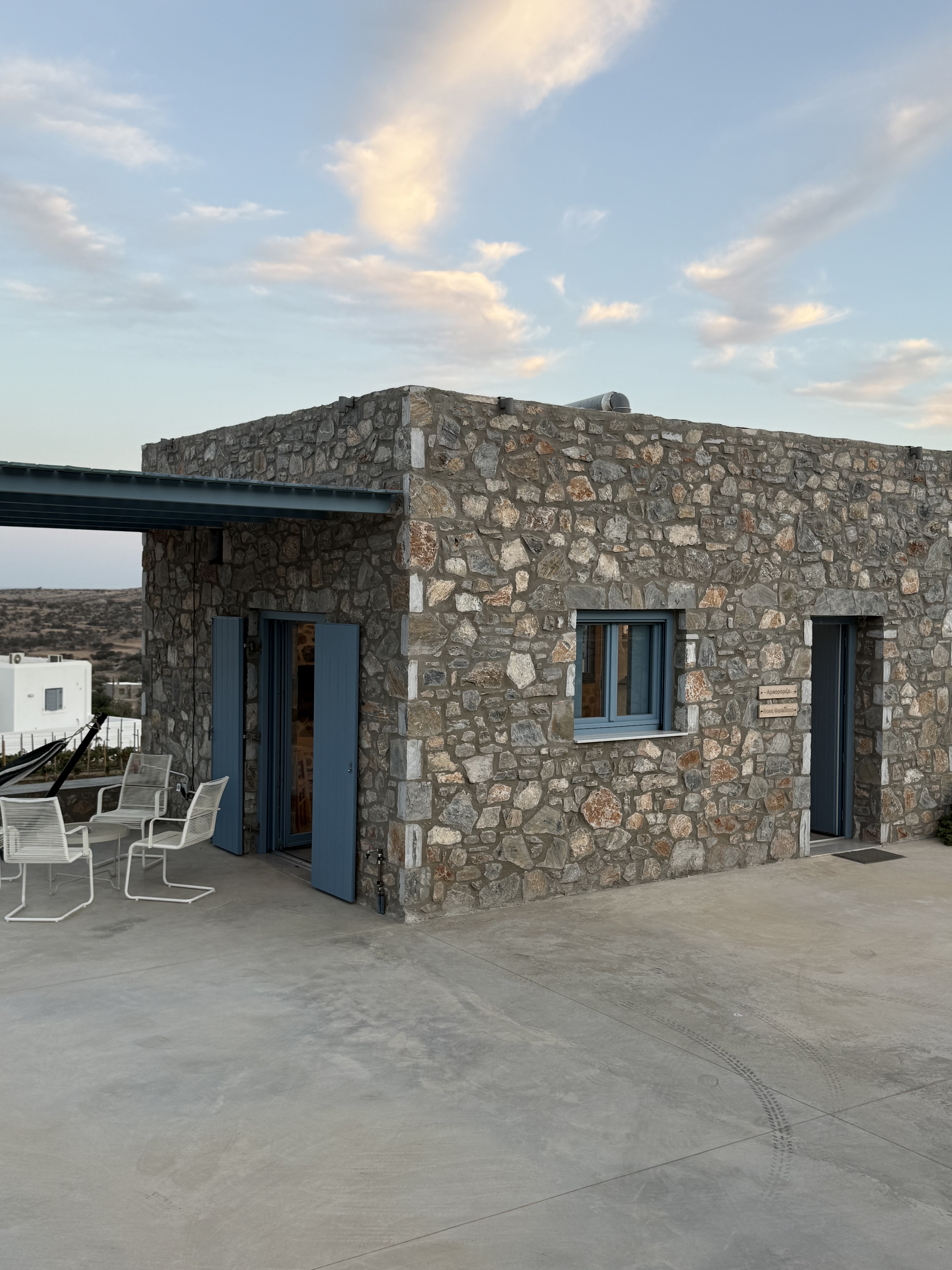 Open-Plan Stone Double 2