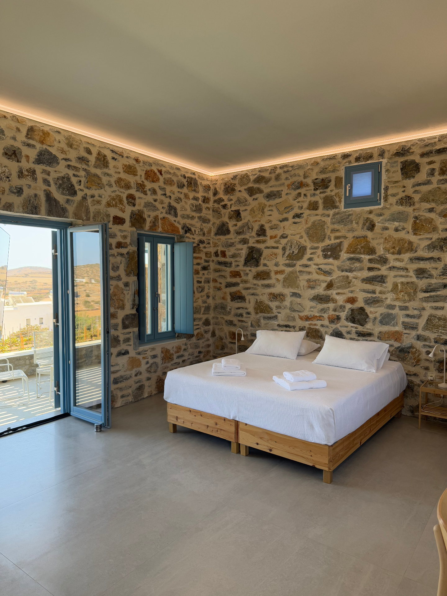 Open-Plan Stone Double